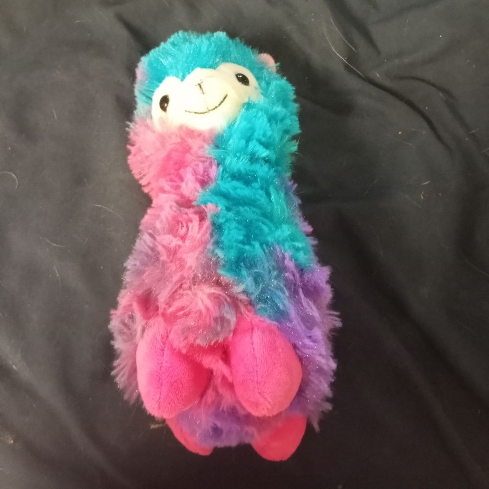 Small Llama plushie
